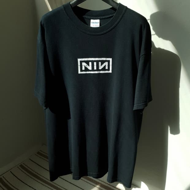 GILDAN 'NIN [WITH TEETH]' print tee