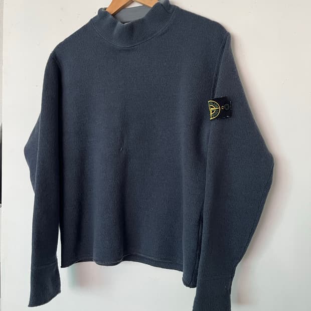 02fw 스톤아일랜드 니트 크롭핏