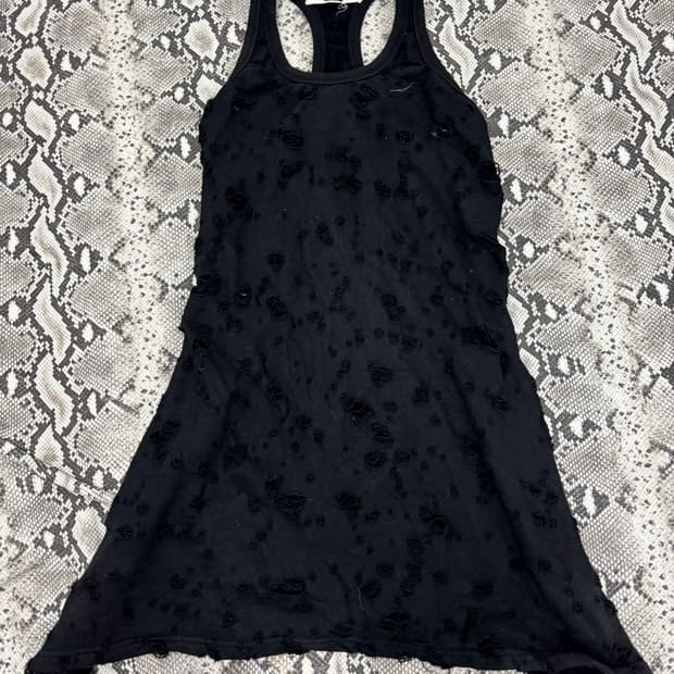 “Alexander” Black Damaged Sleeveless