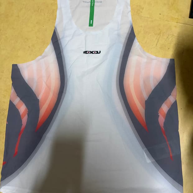 디스트릭트 비전 2xu 콜라보 싱글렛 L