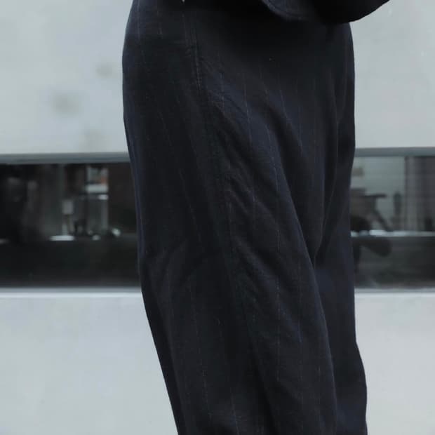 Comoli 24AW Stripe Tapered 바지 A03-03010