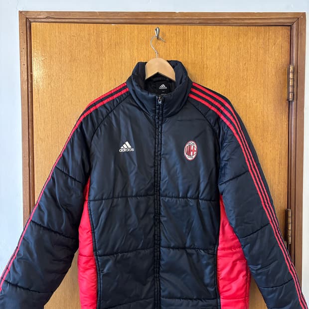 아디다스 AC밀란 패딩 블랙/레드