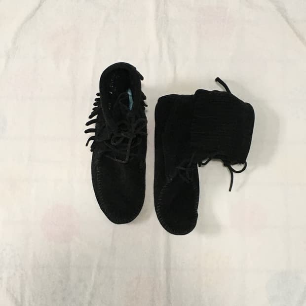 미네통카 Minnetonka 블랙 부츠