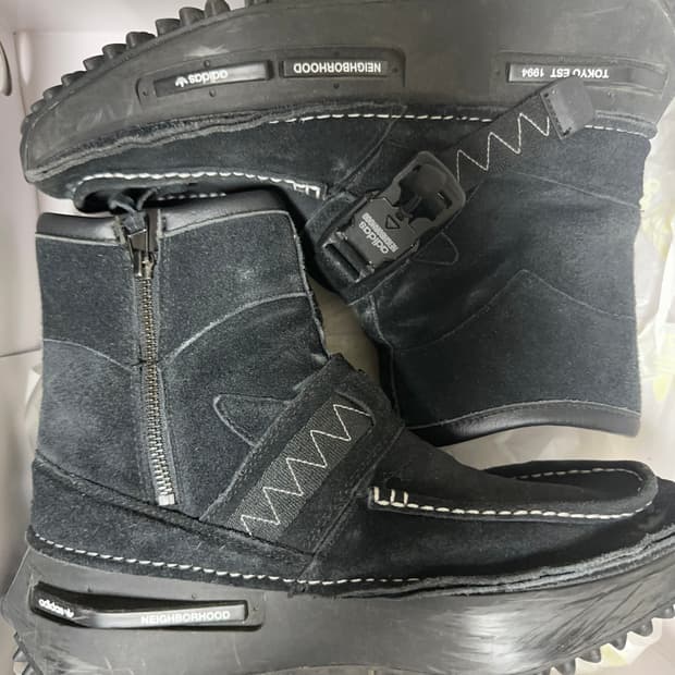 아디다스 네이버후드 부츠 280