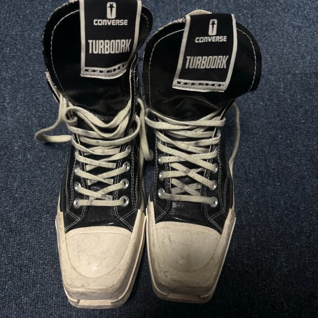 릭오웬스 turbodrk 블랙 유광 39.5(255 정도)