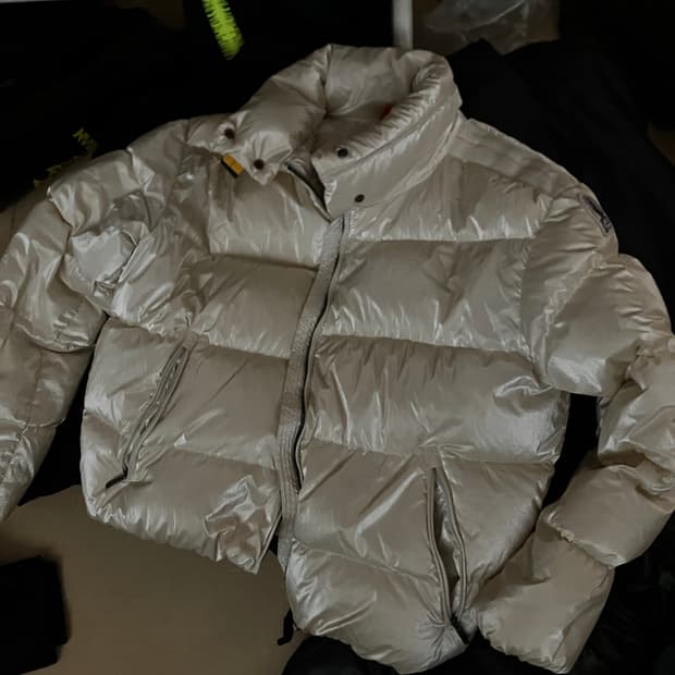 파라점퍼스 21Fw 피아 패딩