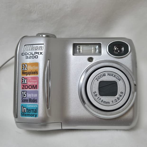니콘 쿨픽스 3200 Nikon Coolpix 3200 실버 판매