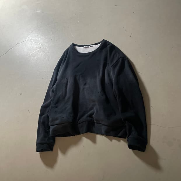 저널스탠다드 TRISECT2  Distressed 스웻셔츠