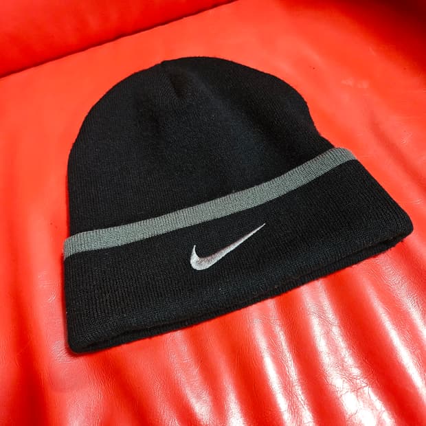 나이키(Nike) 00's 센터로고 빅스우시 비니 Free