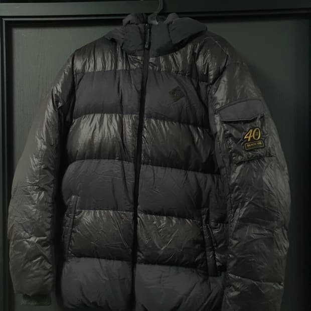 블랙야크 정품 구스패딩 100사이즈 팝니다
