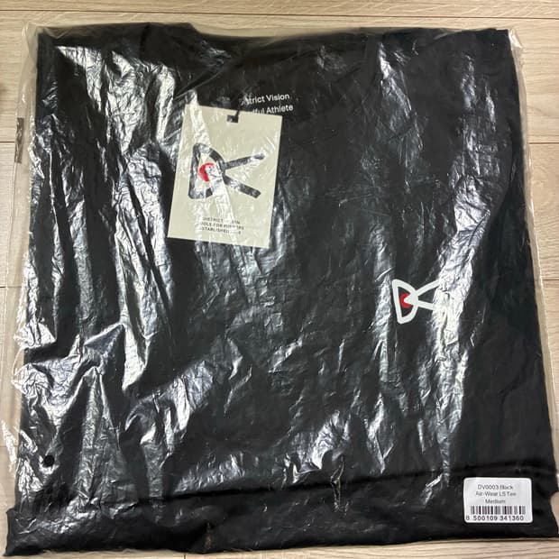 디스트릭트비전 롱슬리브 air wear