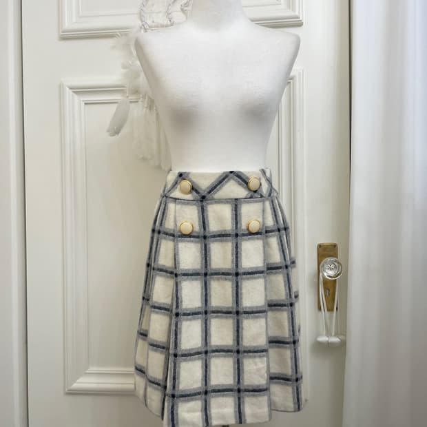 CDS BASIC ivory gray check button point 