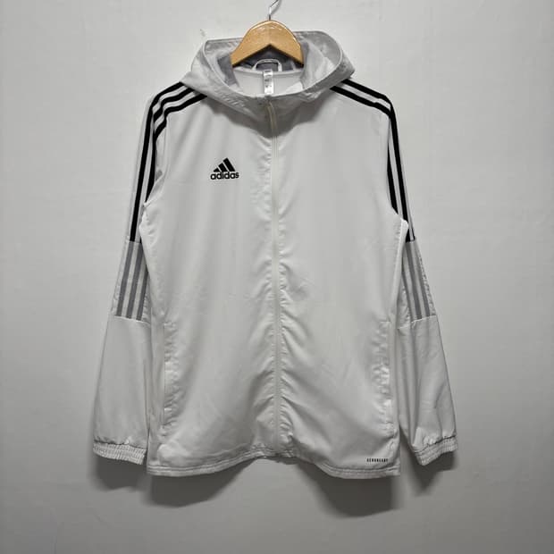 아디다스 화이트 후디 바람막이