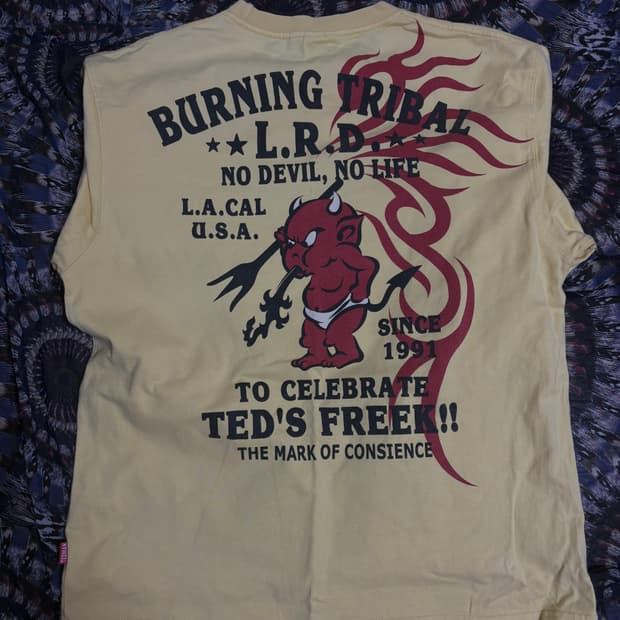 테드컴퍼니 악마 백로고 롱슬리브