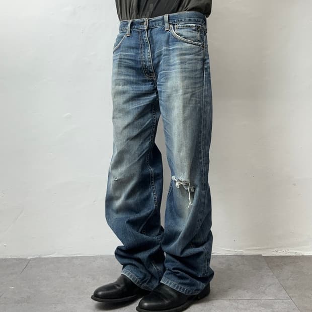 Levi’s 2000s 703 Indigo Distressed Denim
