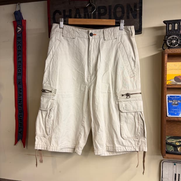 Bugle Boy Cargo Shorts White 33 Size 260