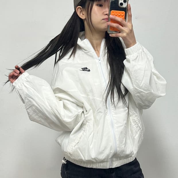 나이키 NSW 에센셜 윈드러너 우븐 바람막이 화이트