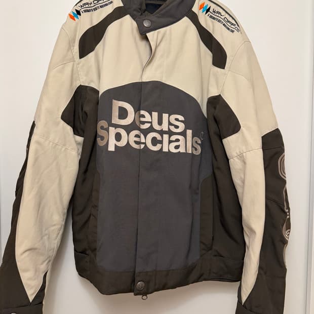 Deus 데우스 바이커 스탠드 넥 점퍼 _M