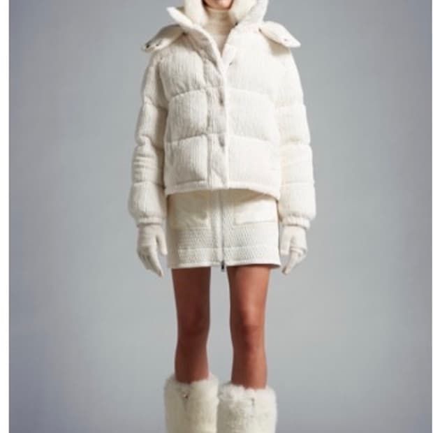 몽클레어 쇼트 다운 패딩