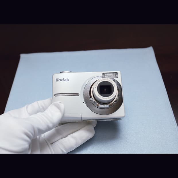 레어<준 민트급><카리나>코닥 C713 펄 화이트 빈티지 디카