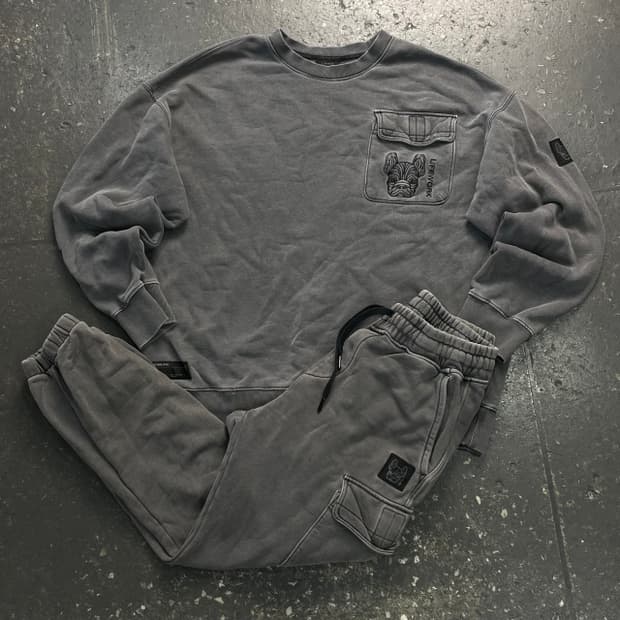 100 라이프워크 피그먼트 맨투맨 셋업