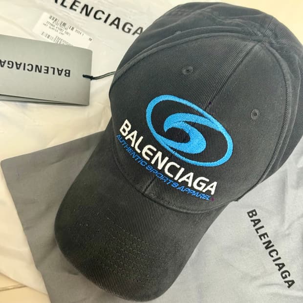 발렌시아가 Authentic Sports 볼캡 블랙 M 사이즈