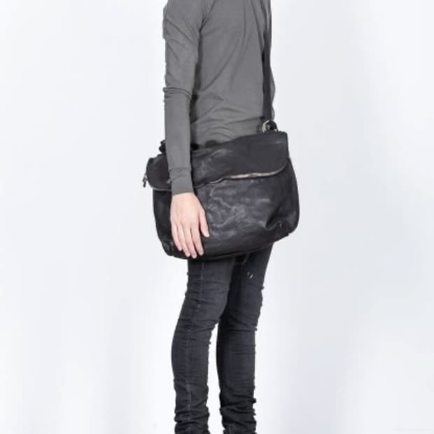 GUIDI M10 Messenger Bag