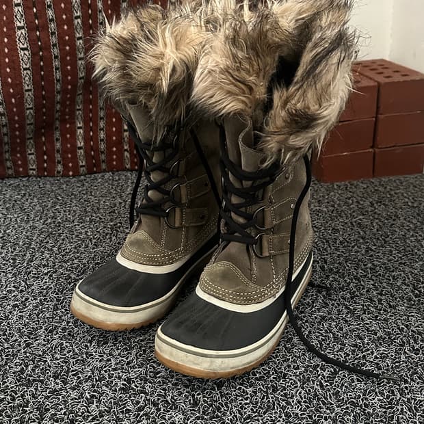 쏘렐 여성 방한 부츠 225mm