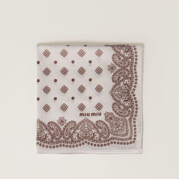 미우미우 스카프 os