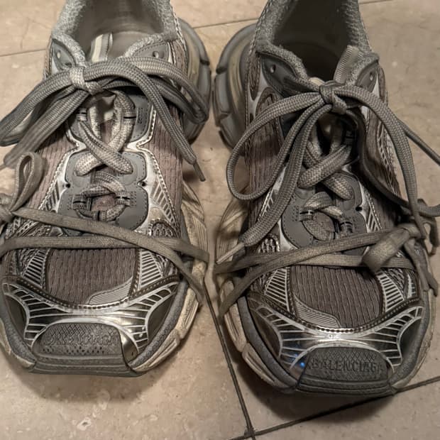 발렌시아가 에그쉘 3xl 43