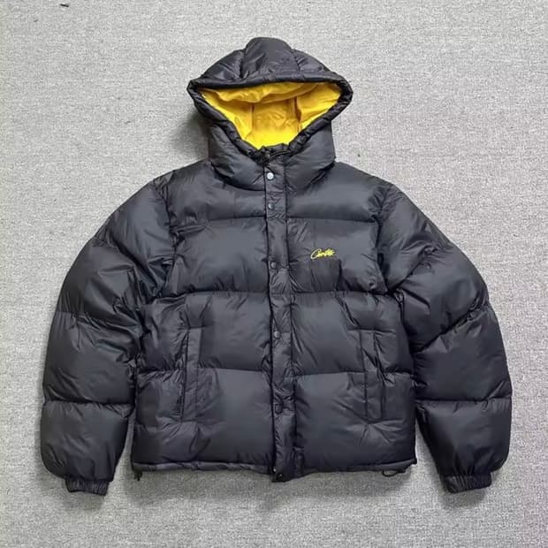 코르테이즈 볼로 패딩