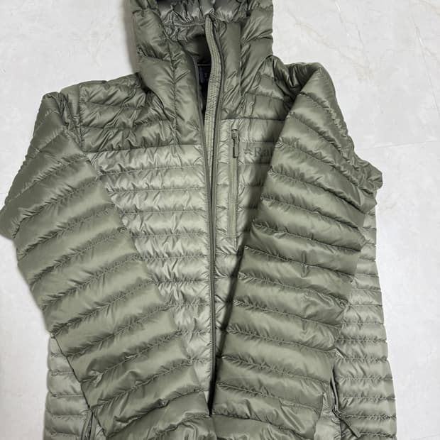 Rab 경량패딩 마이크로알파인