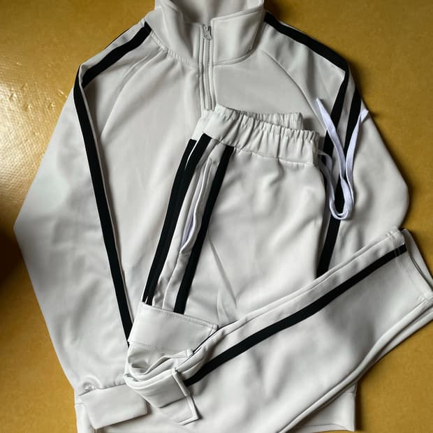 트레이닝복 셋업