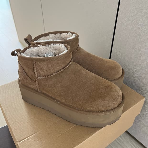 어그 플랫폼 7사이즈 (교환가능)