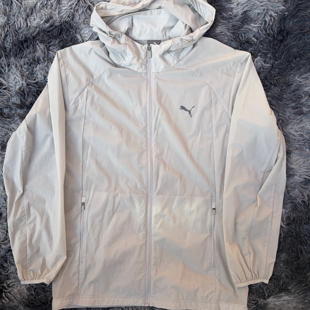 퓨마 그레이 바람막이