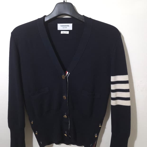 톰브라운 밀라노스티치 여성 금장 가디건 40 Size