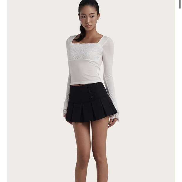 클리시어 레이스탑 White Garden Lace Top