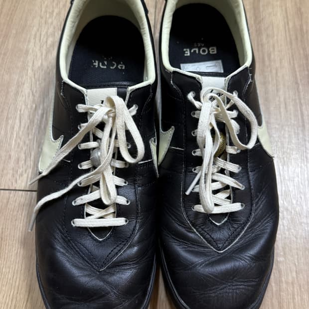 나이키 x 보디 스니커즈 285