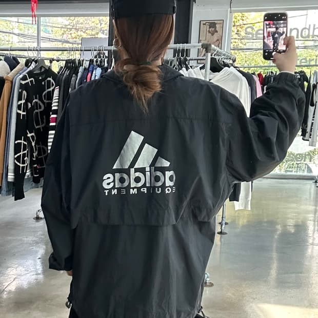 아디다스 이큅먼트 올드스쿨 빅로고 윈드브레이커 자켓