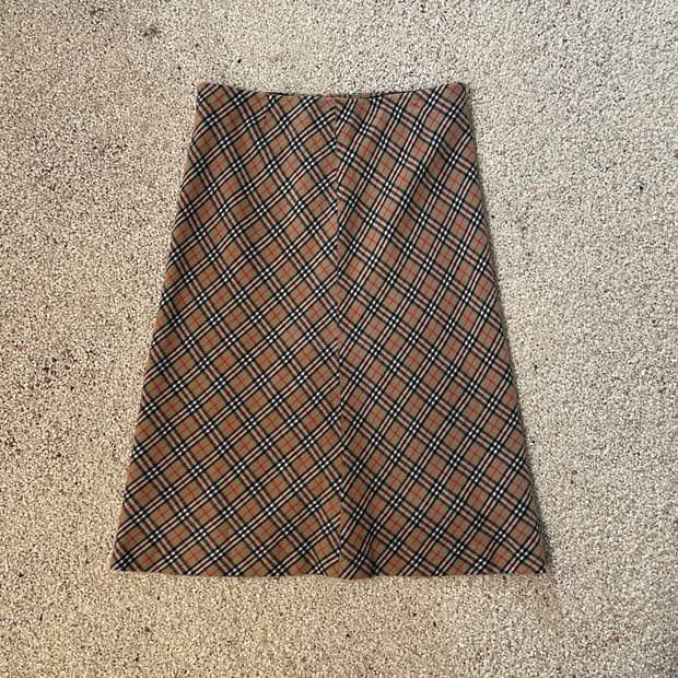 버버리 스커트 ⭐️1242