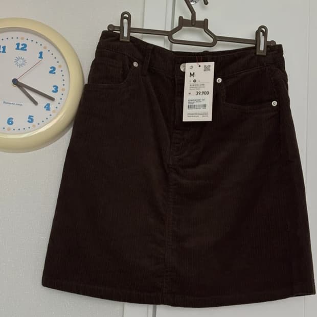 스파오 코듀로이 미니 스커트 브라운 m사이즈