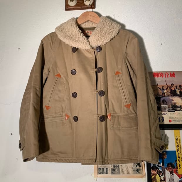 빔즈보이 보아 피코트 베이지 자켓