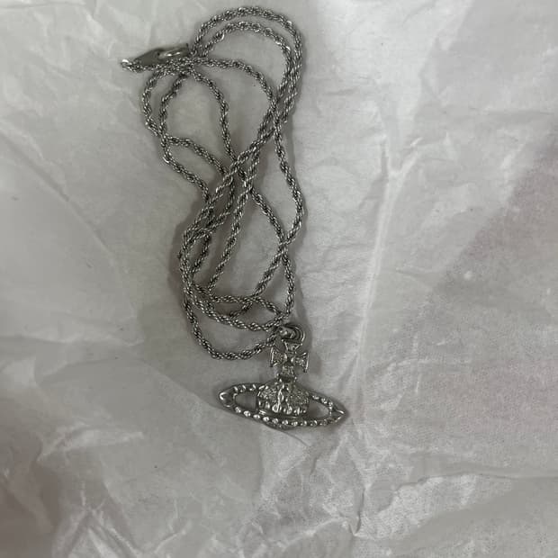 vivienne westwood 펜던트