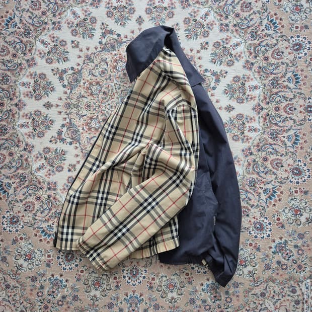 영국 제조 버버리 리버시블 집업