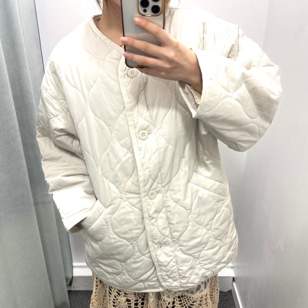 아이보리 경량패딩