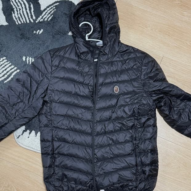 베이프 경량 패딩 블랙