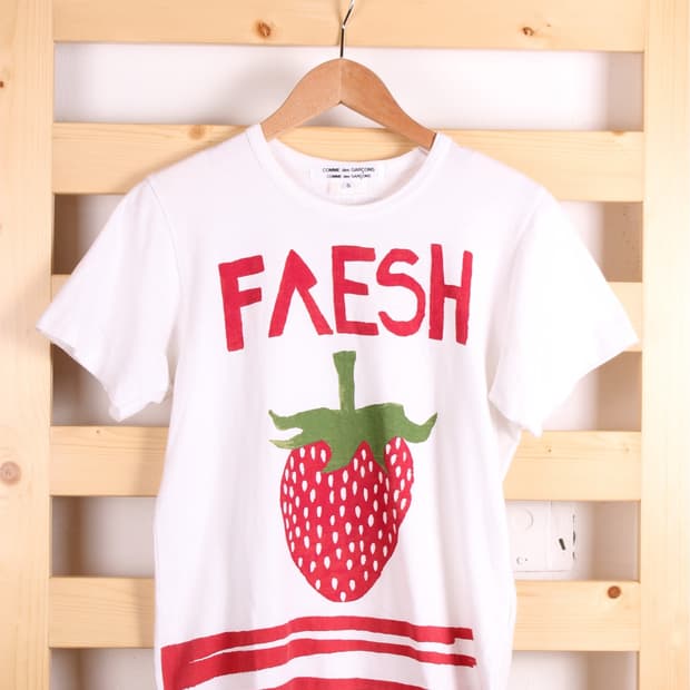 꼼데가르송 꼼데가르송 딸기 티셔츠