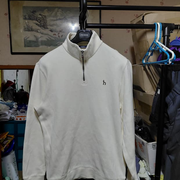 [헤지스]사카리바 하프집업 티셔츠 105사이즈 