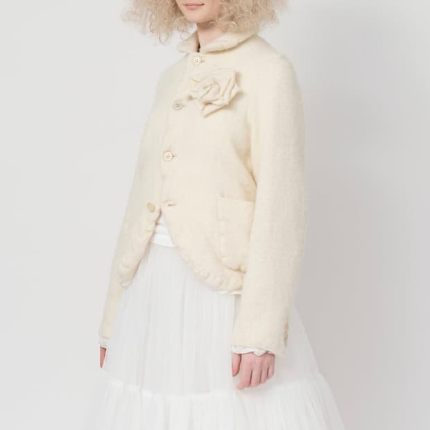 꼼데 걸 25aw 자켓 구해요