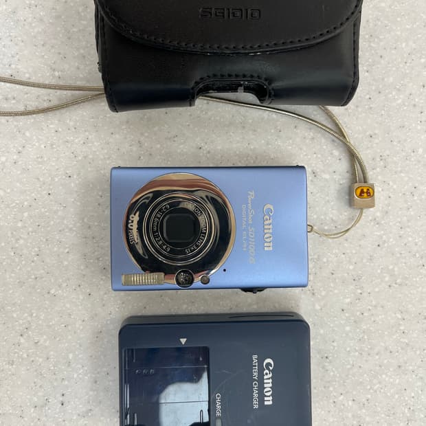 파스텔블루 캐논 SD1100 IS 희귀 레트로 디카 상태좋음